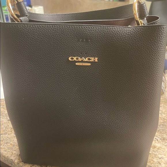 Coach medium bucket bag - Picture 1 of 1